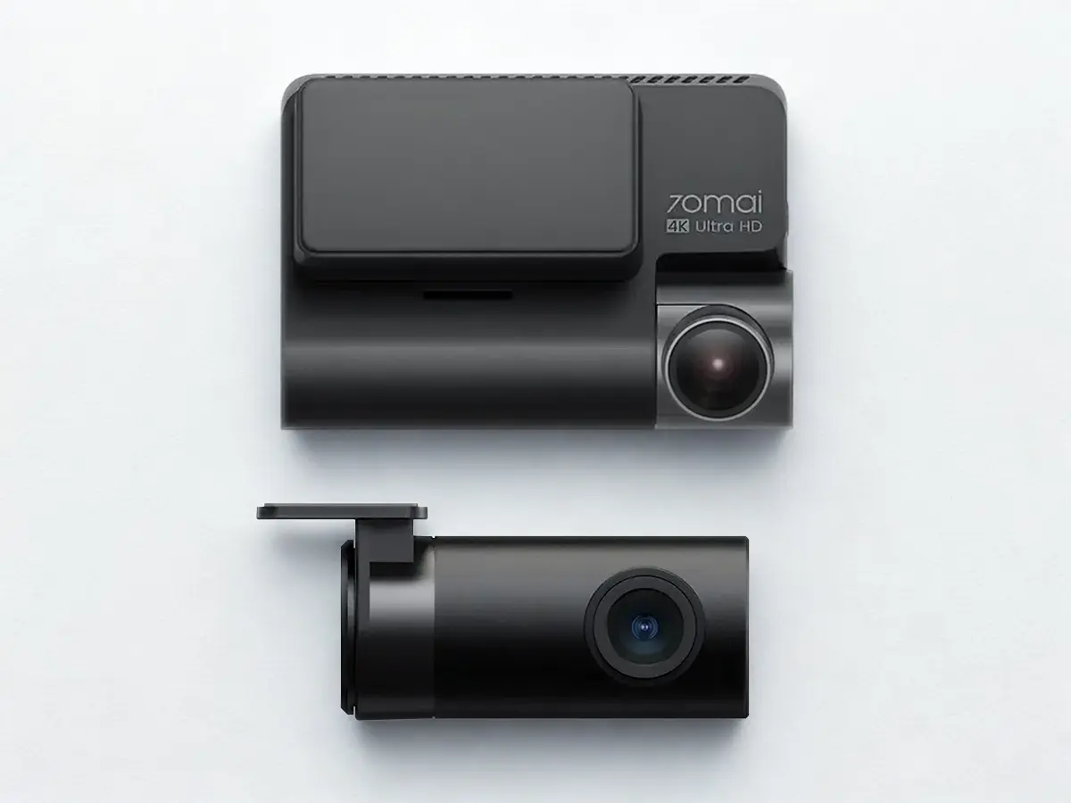 70mai A810 dash cam on white background – 4K Ultra HD dash cam with HDR night vision 2025