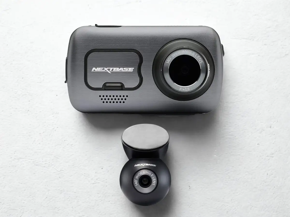 Nextbase 622GW dash cam on white background – 4K Ultra HD dash cam with GPS and premium features 2025